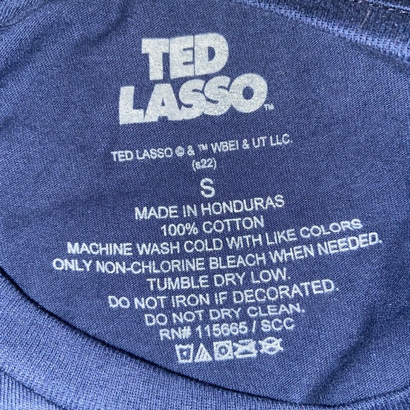 Ted Lasso Team Lasso Men’s Navy T-Shirt size S (V) - Picture 4 of 5